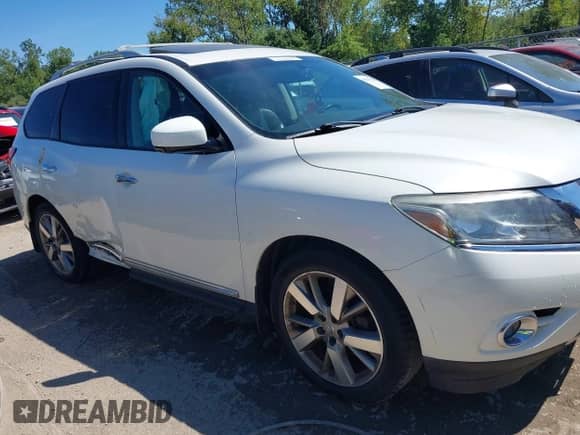 2015 Nissan Pathfinder SL with VIN 5N1AR2MN8FC696945, listed as a IAAI auction lot 43017581 with 100,603 mi miles and . Bid and sale history available at DreamBid. Image 13.