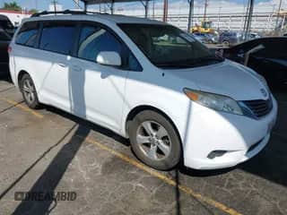 2012 Toyota Sienna LE AAS with VIN 5TDKK3DC9CS274467, listed as a IAAI auction lot 43309620 with 258,543 mi miles and . Bid and sale history available at DreamBid. Image 1.