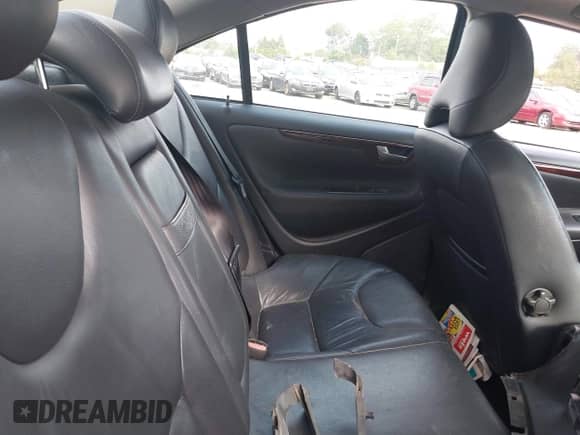 2007 Volvo S60 2.5L Turbo с VIN YV1RS592072616597, выставлен на аукционе IAAI как лот 42969619 с пробегом 140 919 миль миль и . История ставок и продаж доступна на DreamBid. Изображение 8.