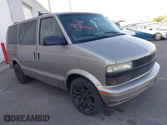 2004 Chevrolet Astro z VIN 1GNEL19X74B125338, wystawiony jako IAAI lot #42410655 z przebiegiem 169 085 mil mil oraz . Historia ofert i sprzedaży dostępna na DreamBid. Obrazek 1.