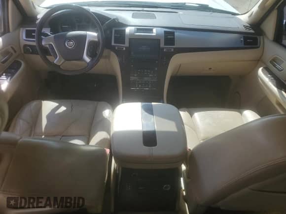 2007 Cadillac Escalade EXT with VIN 3GYFK62867G206241, listed as a Copart auction lot 61821425 with 164,540 mi miles and Salvage title. Bid and sale history available at DreamBid. Image 8.