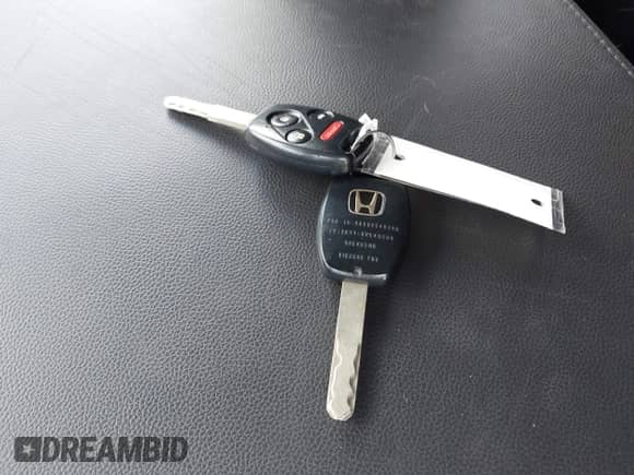 2009 Honda Accord EX with VIN 1HGCP26759A144421, listed as a IAAI auction lot 43245923 with 122,627 mi miles and . Bid and sale history available at DreamBid. Image 11.