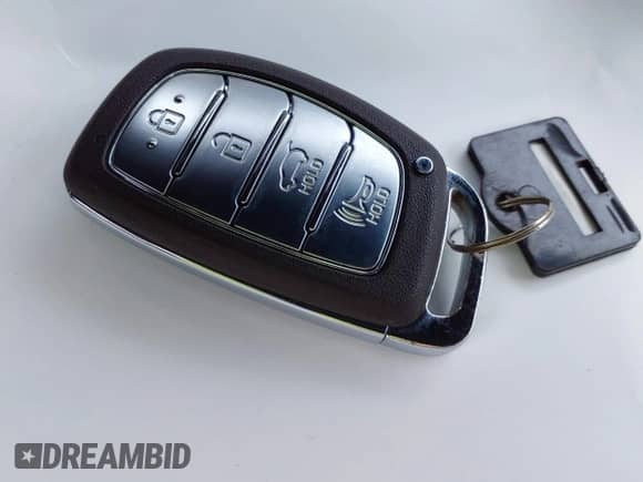 2021 Hyundai Ioniq SE с VIN KMHC75LC8MU257428, выставлен на аукционе IAAI как лот 42959720 с пробегом 62 943 миль миль и . История ставок и продаж доступна на DreamBid. Изображение 11.