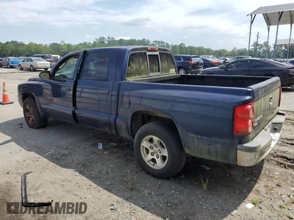 2005 Dodge Dakota SLT z VIN 1D7HE48K85S138825, wystawiony jako Copart lot #66740035 z przebiegiem 247 989 mil mil oraz Czysty tytuł • Clean title. Historia ofert i sprzedaży dostępna na DreamBid. Obrazek 2.