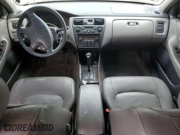 1998 Honda Accord EX with VIN 1HGCG165XWA032203, listed as a Copart auction lot 60236725 with 141,292 mi miles and Salvage title. Bid and sale history available at DreamBid. Image 8.