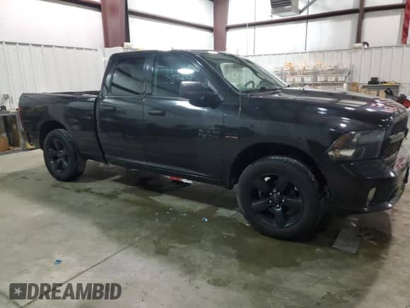 2017 Ram 1500 Express z VIN 1C6RR7FT1HS595553, wystawiony jako Copart lot #51587575 z przebiegiem 248 129 mil mil oraz Szkoda całkowita • Salvage title. Historia ofert i sprzedaży dostępna na DreamBid. Obrazek 4.