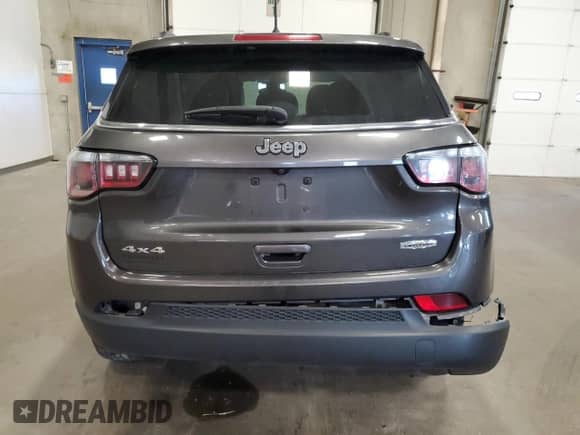 2018 Jeep Compass Latitude with VIN 3C4NJDBBXJT413086, listed as a Copart auction lot 62756545 with 110,304 mi miles and Non repairable. Bid and sale history available at DreamBid. Image 6.