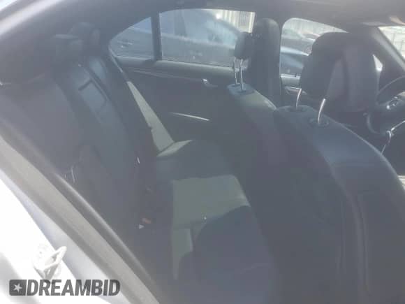 2011 Mercedes-Benz C 350 Sport с VIN WDDGF5GBXBR136948, выставлен на аукционе Copart как лот 68033115 с пробегом 116 718 миль миль и Списание • Salvage title. История ставок и продаж доступна на DreamBid. Изображение 10.