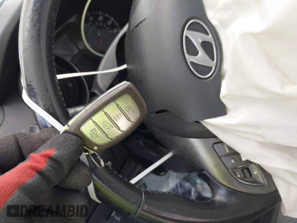 2015 Hyundai Tucson Limited с VIN KM8JU3AG8FU106618, выставлен на аукционе IAAI как лот 42230124 с пробегом Не указан миль и . История ставок и продаж доступна на DreamBid. Изображение 11.