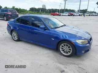 2010 BMW 3 Series 328i с VIN WBAPH7G58ANM49137, выставлен на аукционе IAAI как лот 42731055 с пробегом 158 083 миль миль и . История ставок и продаж доступна на DreamBid. Изображение 1.