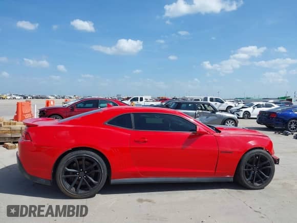 2014 Chevrolet Camaro ZL1 с VIN 2G1FL1EP6E9800921, выставлен на аукционе IAAI как лот 42583042 с пробегом 32 129 миль миль и . История ставок и продаж доступна на DreamBid. Изображение 13.