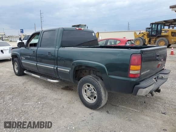 2002 Chevrolet Silverado 1500HD LS z VIN 1GCGC13U72F124518, wystawiony jako Copart lot #72606104 z przebiegiem 247 796 mil mil oraz Szkoda całkowita • Salvage title. Historia ofert i sprzedaży dostępna na DreamBid. Obrazek 2.