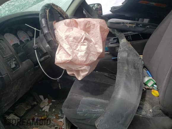 2004 Dodge 3500 SLT с VIN 3D7LU38C54G211865, выставлен на аукционе Copart как лот 49072355 с пробегом Не указан миль и Чистый • Clean title. История ставок и продаж доступна на DreamBid. Изображение 7.