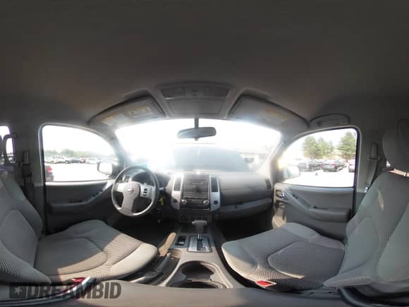 2010 Nissan Frontier SE z VIN 1N6AD0FV8AC425491, wystawiony jako IAAI lot #42419388 z przebiegiem 128 801 mil mil oraz . Historia ofert i sprzedaży dostępna na DreamBid. Obrazek 18.