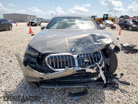2024 BMW 5 Series 530i with VIN WBA43FJ00RCR13876, listed as a Copart auction lot 61841985 with 17,254 mi miles and Salvage title. Bid and sale history available at DreamBid. Image 5.