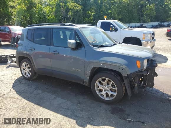 2018 Jeep Renegade Altitude with VIN ZACCJABB1JPJ60024, listed as a Copart auction lot 55577285 with 111,624 mi miles and Salvage title. Bid and sale history available at DreamBid. Image 4.