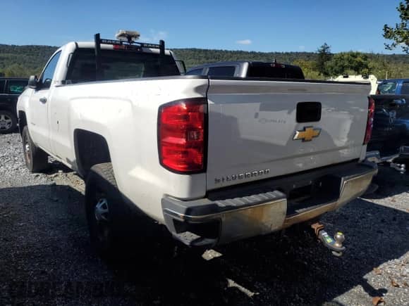 2015 Chevrolet Silverado 2500HD Work Truck with VIN 1GC0KUEG5FZ142467, listed as a Copart auction lot 80499545 with 92,695 mi miles and Salvage title. Bid and sale history available at DreamBid. Image 2.
