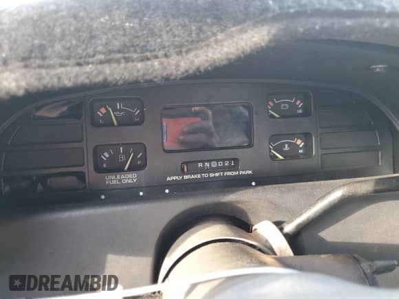 1995 Chevrolet Caprice с VIN 1G1BL52P9SR126730, выставлен на аукционе Copart как лот 75273934 с пробегом Не указан миль и Списание • Salvage title. История ставок и продаж доступна на DreamBid. Изображение 9.