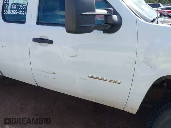 2013 Chevrolet Silverado 3500HD с VIN 1GC2CZCG6DZ201044, выставлен на аукционе IAAI как лот 43328434 с пробегом 230 821 миль миль и . История ставок и продаж доступна на DreamBid. Изображение 18.