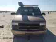 2002 Chevrolet Astro с VIN 1GNDM19X82B144695, выставлен на аукционе Copart как лот 81132434 с пробегом 155 103 миль миль и Списание • Salvage title. История ставок и продаж доступна на DreamBid. Изображение 5.