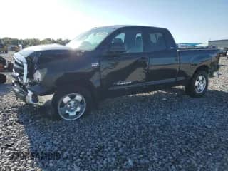 2011 Toyota Tundra с VIN 5TFRY5F12BX113469, выставлен на аукционе Copart как лот 68570625 с пробегом 180 071 миль миль и Списание • Salvage title. История ставок и продаж доступна на DreamBid. Изображение 1.