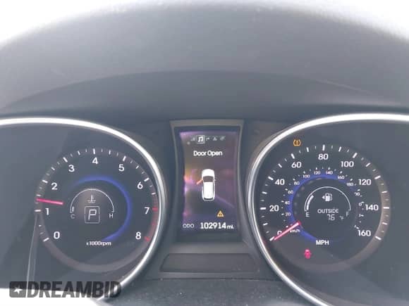 2016 Hyundai Santa Fe Limited with VIN KM8SRDHF9GU140044, listed as a IAAI auction lot 41758762 with 102,914 mi miles and . Bid and sale history available at DreamBid. Image 7.