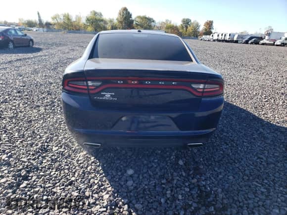 2015 Dodge Charger SE with VIN 2C3CDXBG9FH870634, listed as a Copart auction lot 89886845 with 111,608 mi miles and Clean title. Bid and sale history available at DreamBid. Image 6.