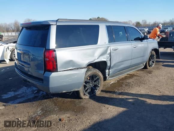 2016 Chevrolet Suburban LT с VIN 1GNSKHKCXGR357403, выставлен на аукционе IAAI как лот 41700139 с пробегом 169 173 миль миль и . История ставок и продаж доступна на DreamBid. Изображение 4.