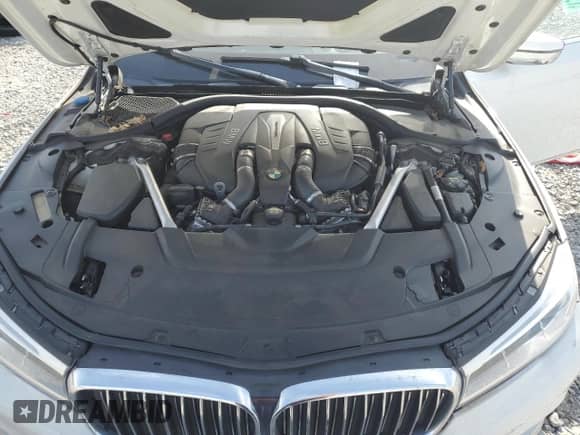 2018 BMW 7 Series 750i with VIN WBA7F0C51JGM23969, listed as a Copart auction lot 68194395 with 81,171 mi miles and Salvage title. Bid and sale history available at DreamBid. Image 11.
