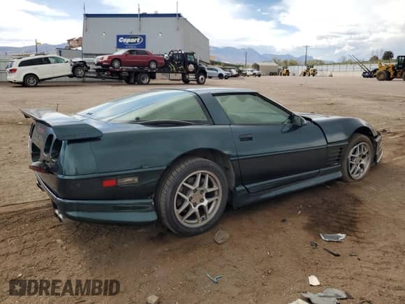 1993 Chevrolet Corvette с VIN 1G1YY23P3P5101698, выставлен на аукционе Copart как лот 54692375 с пробегом Не указан миль и Чистый • Clean title. История ставок и продаж доступна на DreamBid. Изображение 3.