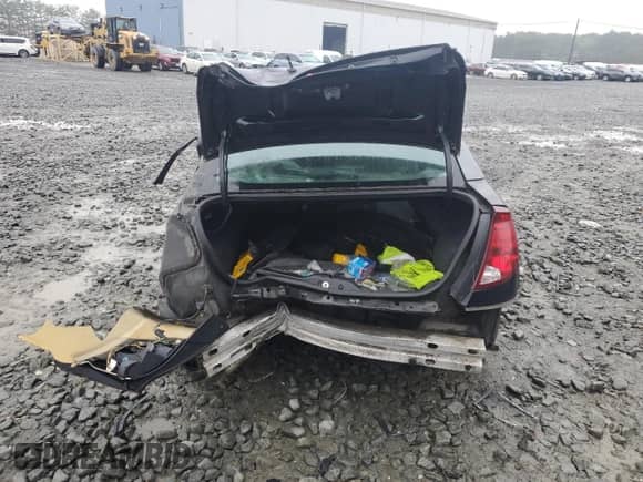 2003 Saturn ION ION 3 с VIN 1G8AL52F43Z105015, выставлен на аукционе Copart как лот 61130075 с пробегом Не указан миль и Списание • Salvage title. История ставок и продаж доступна на DreamBid. Изображение 6.