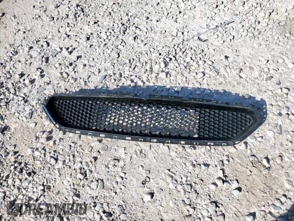 2019 Ford Mustang Bullitt z VIN 1FA6P8K09K5504611, wystawiony jako Copart lot #67043705 z przebiegiem 33 913 mil mil oraz Czysty tytuł • Clean title. Historia ofert i sprzedaży dostępna na DreamBid. Obrazek 12.