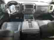 2016 GMC Sierra 1500 Denali z VIN 3GTU2PEJ5GG128827, wystawiony jako Copart lot #57999845 z przebiegiem 114 250 mil mil oraz Szkoda całkowita • Salvage title. Historia ofert i sprzedaży dostępna na DreamBid. Obrazek 8.