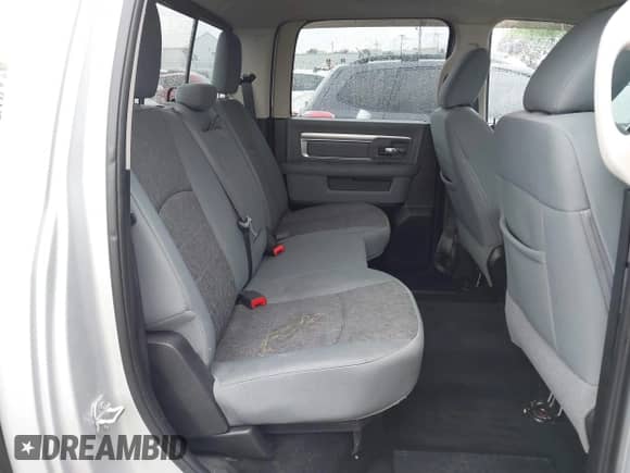 2016 Ram 1500 Outdoorsman z VIN 1C6RR7TMXGS337253, wystawiony jako IAAI lot #42302149 z przebiegiem 93 413 mil mil oraz . Historia ofert i sprzedaży dostępna na DreamBid. Obrazek 8.