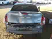 2013 Chrysler 300 S z VIN 2C3CCABG2DH709734, wystawiony jako IAAI lot #42288145 z przebiegiem 86 941 mil mil oraz . Historia ofert i sprzedaży dostępna na DreamBid. Obrazek 17.