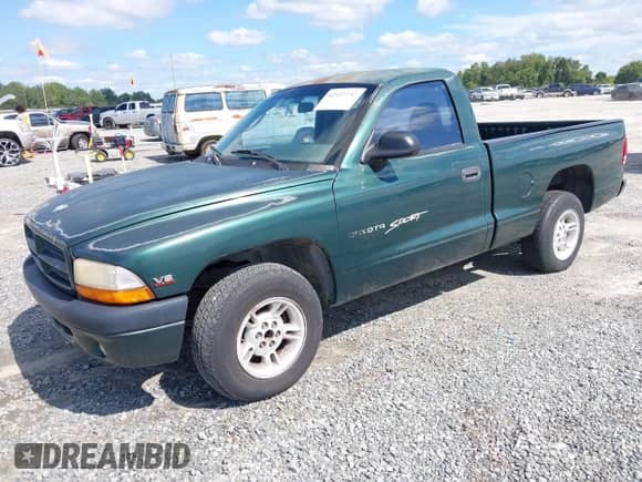 2000 Dodge Dakota with VIN 1B7FL26N0YS551920, listed as a IAAI auction lot 42937737 with 250,459 mi miles and . Bid and sale history available at DreamBid. Image 2.