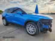 2025 Chevrolet Blazer LT with VIN 3GNKBCR43SS102132, listed as a Copart auction lot 81805725 with 9,885 mi miles and Salvage title. Bid and sale history available at DreamBid. Image 4.