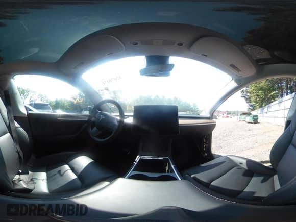 2023 Tesla Model Y Long Range с VIN 7SAYGDEE5PA166004, выставлен на аукционе IAAI как лот 42870171 с пробегом 53 515 миль миль и . История ставок и продаж доступна на DreamBid. Изображение 19.