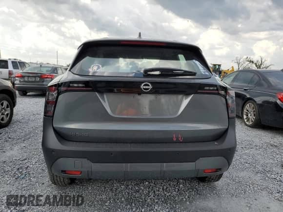 2025 Nissan Kicks S z VIN 3N8AP6BA2SL354525, wystawiony jako Copart lot #66544455 z przebiegiem 12 138 mil mil oraz Szkoda całkowita • Salvage title. Historia ofert i sprzedaży dostępna na DreamBid. Obrazek 6.