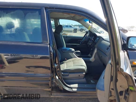 2007 Honda Pilot LX с VIN 5FNYF28197B039031, выставлен на аукционе IAAI как лот 43419346 с пробегом 214 695 миль миль и . История ставок и продаж доступна на DreamBid. Изображение 5.
