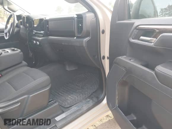 2022 GMC Sierra 1500 Elevation with VIN 3GTPUCEKXNG689661, listed as a IAAI auction lot 41873006 with 55,480 mi miles and . Bid and sale history available at DreamBid. Image 5.