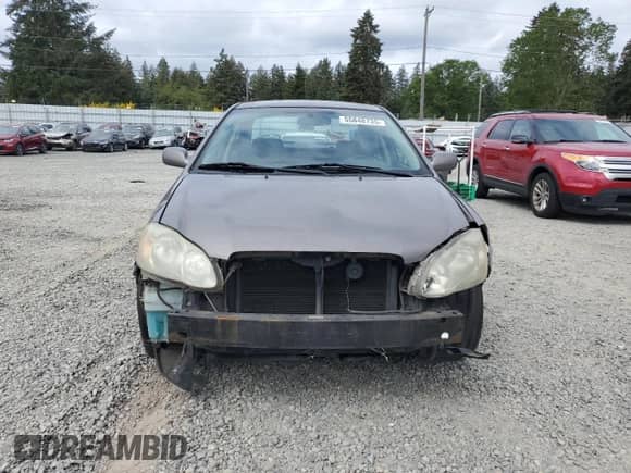 2003 Toyota Corolla LE с VIN 1NXBR32E53Z138554, выставлен на аукционе Copart как лот 55848735 с пробегом 236 493 миль миль и Списание • Salvage title. История ставок и продаж доступна на DreamBid. Изображение 5.
