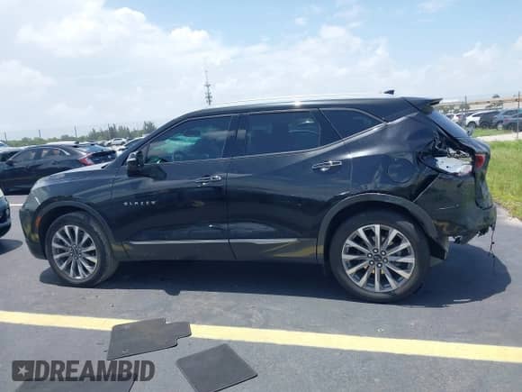 2022 Chevrolet Blazer Premier с VIN 3GNKBFR45NS177940, выставлен на аукционе IAAI как лот 42483925 с пробегом 42 865 миль миль и . История ставок и продаж доступна на DreamBid. Изображение 14.