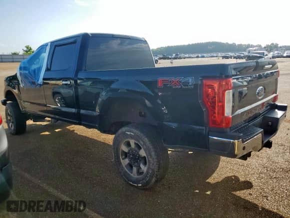 2018 Ford F-250 XL z VIN 1FT7W2BT2JEB18667, wystawiony jako Copart lot #58841055 z przebiegiem 82 145 mil mil oraz Szkoda całkowita • Salvage title. Historia ofert i sprzedaży dostępna na DreamBid. Obrazek 2.