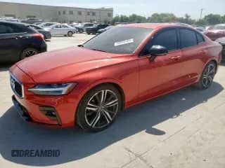2020 Volvo S60 R-Design с VIN 7JR102FM8LG036719, выставлен на аукционе Copart как лот 66950485 с пробегом 101 090 миль миль и Списание • Salvage title. История ставок и продаж доступна на DreamBid. Изображение 1.