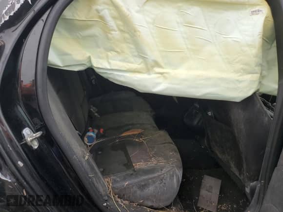 2017 Chevrolet Impala LT with VIN 2G1105S33H9119227, listed as a Copart auction lot 84033785 with 193,346 mi miles and Salvage title. Bid and sale history available at DreamBid. Image 10.