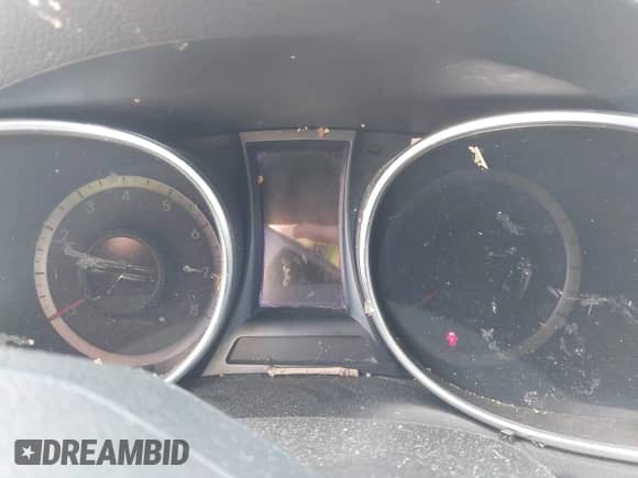 2013 Hyundai Santa Fe Sport z VIN 5XYZUDLA2DG099086, wystawiony jako IAAI lot #43500175 z przebiegiem 64 575 mil mil oraz . Historia ofert i sprzedaży dostępna na DreamBid. Obrazek 7.