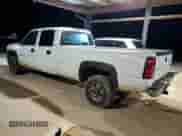 2004 Chevrolet Silverado 2500HD LS z VIN 1GCHC23U34F158131, wystawiony jako Copart lot #41498125 z przebiegiem Nie podano mil oraz Szkoda całkowita • Salvage title. Historia ofert i sprzedaży dostępna na DreamBid. Obrazek 2.