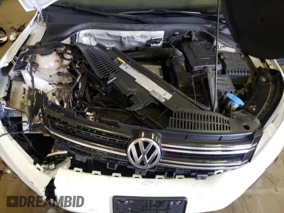 2017 Volkswagen Tiguan с VIN WVGHV7AX8HK506597, выставлен на аукционе Copart как лот 59624833 с пробегом 57 639 миль миль и . История ставок и продаж доступна на DreamBid. Изображение 13.