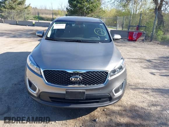 2018 Kia Sorento LX with VIN 5XYPG4A33JG417375, listed as a IAAI auction lot 42222511 with 43,611 mi miles and . Bid and sale history available at DreamBid. Image 12.